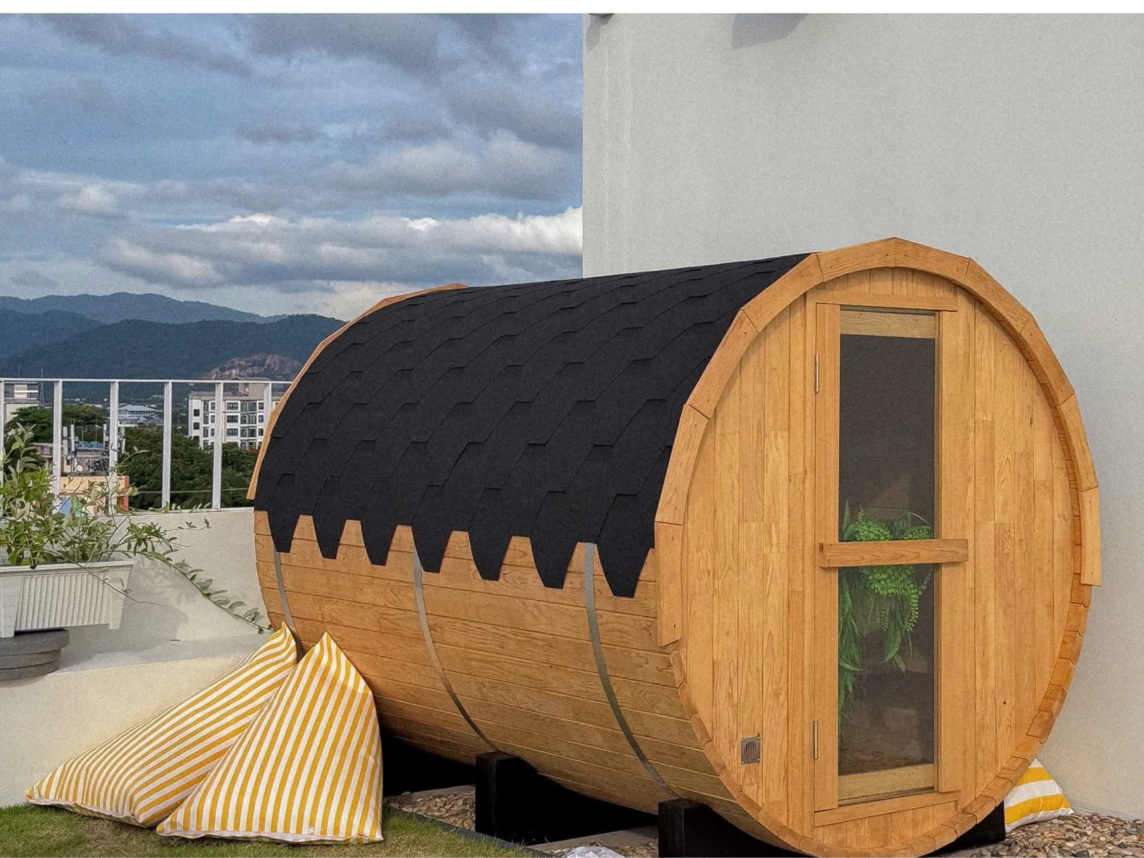 Barrel sauna on the Casa Malibu rooftop